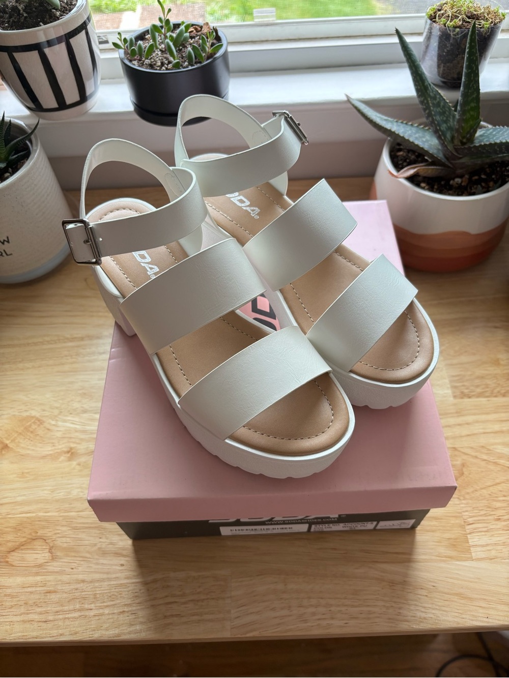 SODA White Chunky Platform Strappy Sandals - Picture 2 of 7